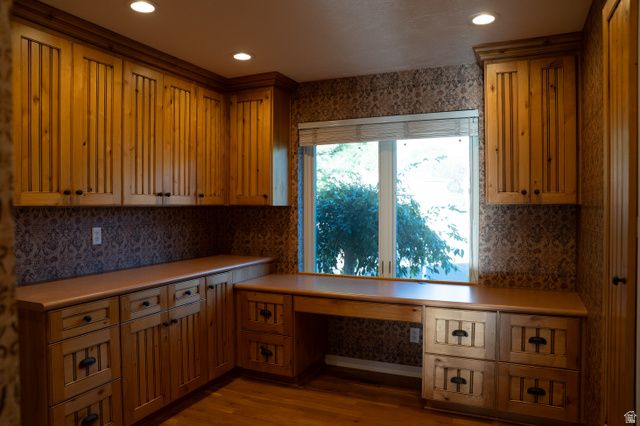 294 W JENNINGS LN, Centerville, UT 84014