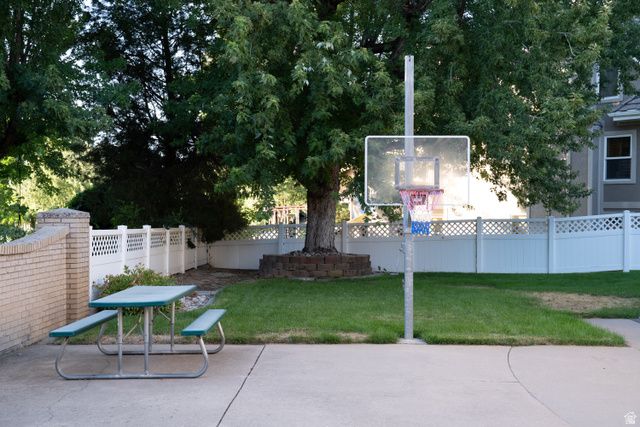 294 W JENNINGS LN, Centerville, UT 84014