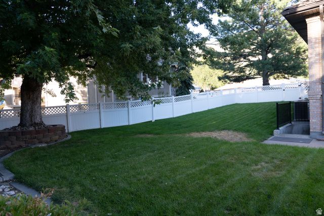 294 W JENNINGS LN, Centerville, UT 84014