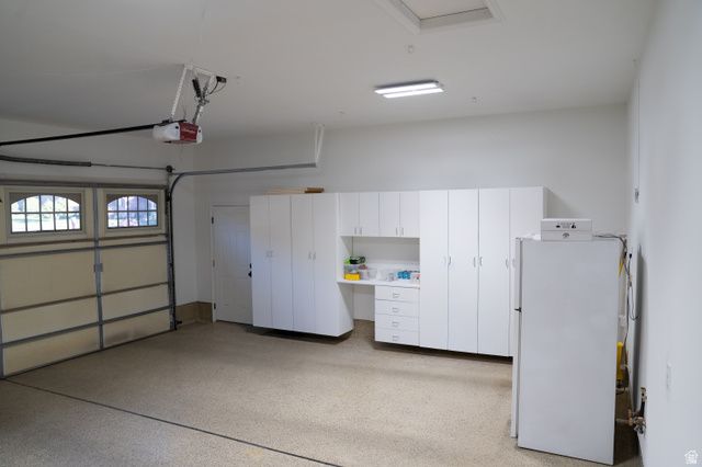 294 W JENNINGS LN, Centerville, UT 84014