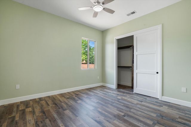 5100 GUADALUPE Trail NW, Albuquerque, NM 87107
