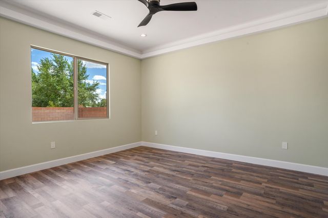 5100 GUADALUPE Trail NW, Albuquerque, NM 87107