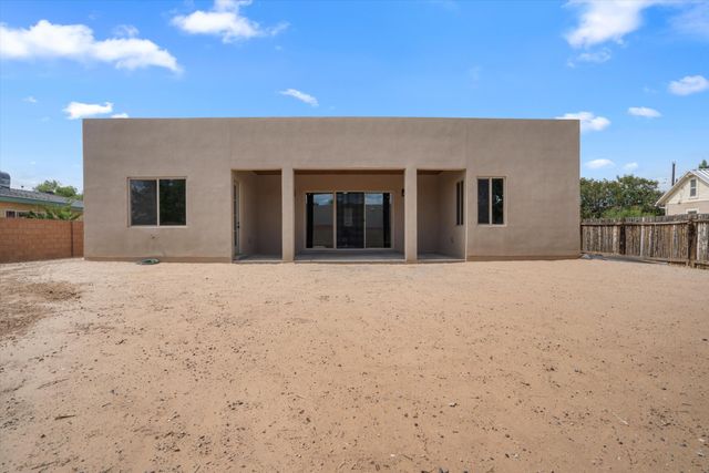 5100 GUADALUPE Trail NW, Albuquerque, NM 87107