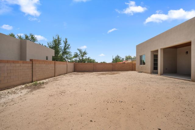 5100 GUADALUPE Trail NW, Albuquerque, NM 87107