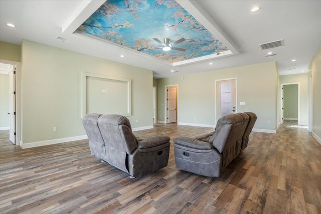 5100 GUADALUPE Trail NW, Albuquerque, NM 87107