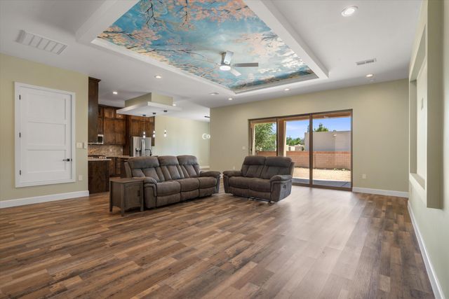 5100 GUADALUPE Trail NW, Albuquerque, NM 87107