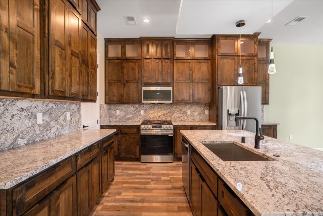 5100 GUADALUPE Trail NW, Albuquerque, NM 87107