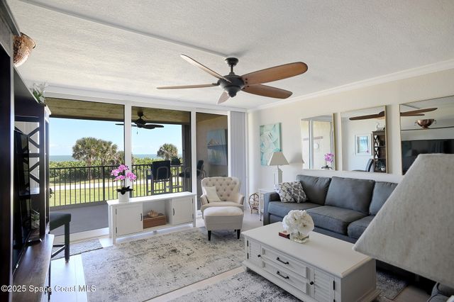 1101 S Miramar Avenue 201, Indialantic, FL 32903