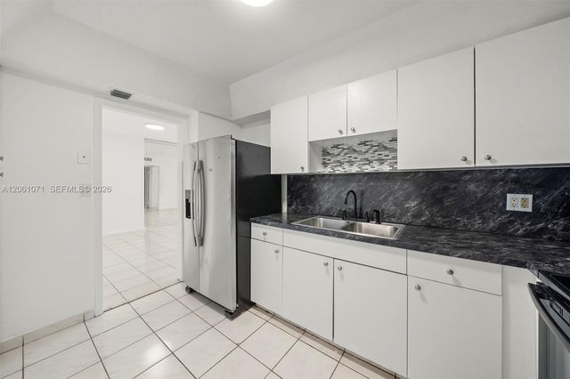 400 Kings Point Drive 1628, Sunny Isles Beach, FL 33160