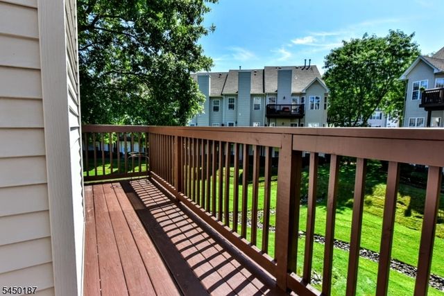 311 Cambridge Dr, Butler Boro, NJ 07405