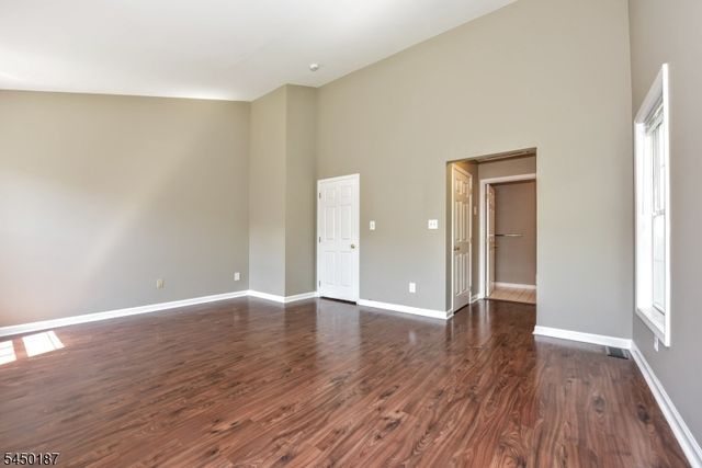 311 Cambridge Dr, Butler Boro, NJ 07405