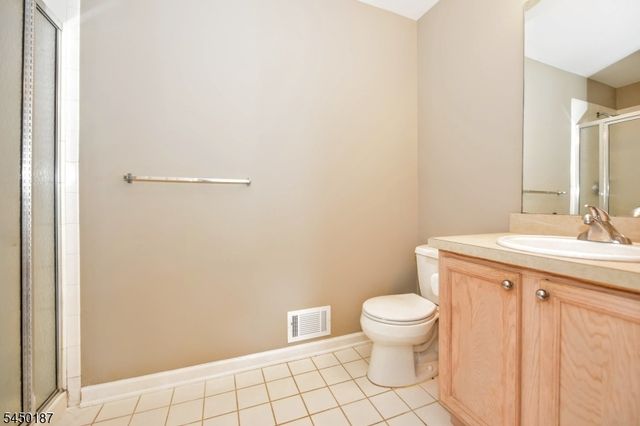 311 Cambridge Dr, Butler Boro, NJ 07405