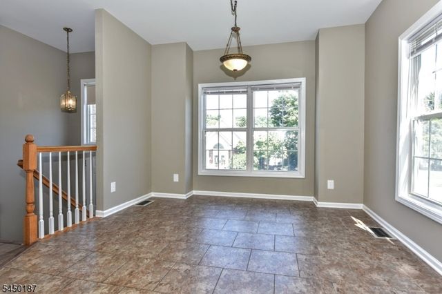 311 Cambridge Dr, Butler Boro, NJ 07405