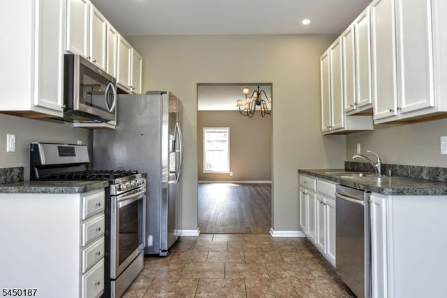 311 Cambridge Dr, Butler Boro, NJ 07405