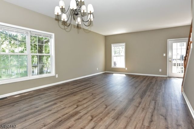 311 Cambridge Dr, Butler Boro, NJ 07405