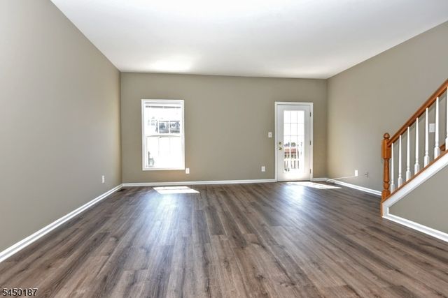 311 Cambridge Dr, Butler Boro, NJ 07405