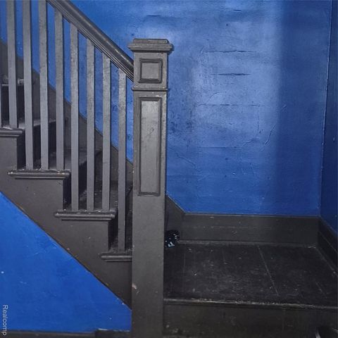 2536 Leslie Street, Detroit, MI 48238