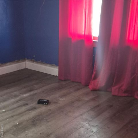 2536 Leslie Street, Detroit, MI 48238