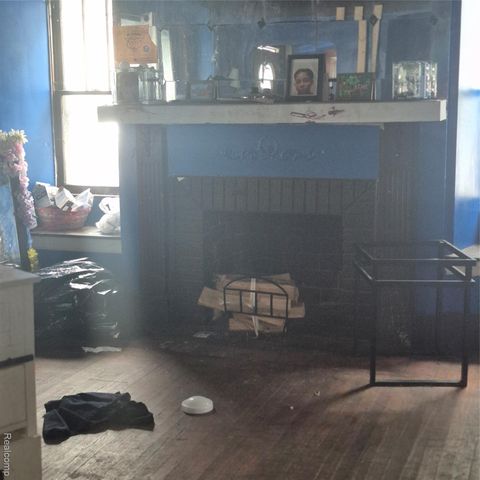 2536 Leslie Street, Detroit, MI 48238