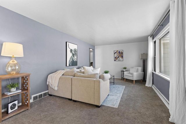 1554 CHARLES STREET, Green Bay, WI 54302