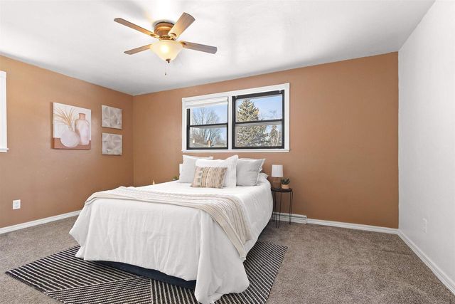 1554 CHARLES STREET, Green Bay, WI 54302