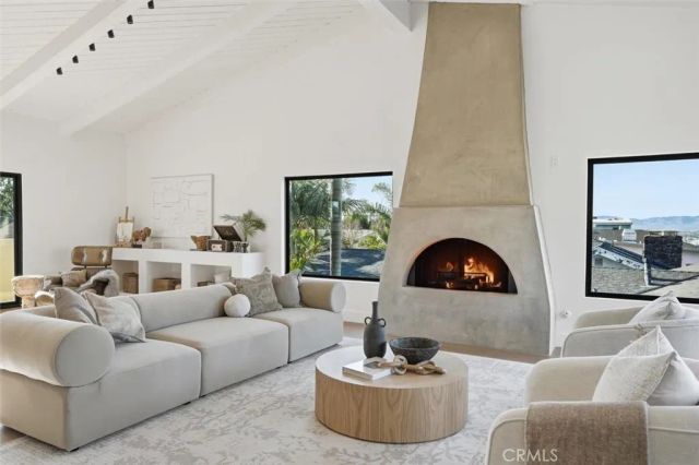 8140 calabar Avenue, Playa Del Rey, CA 90293