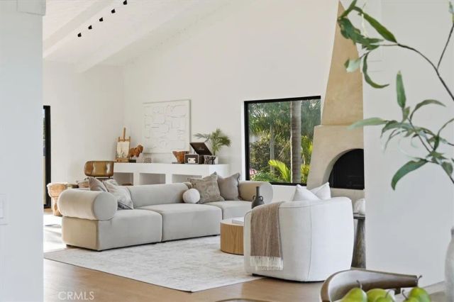 8140 calabar Avenue, Playa Del Rey, CA 90293