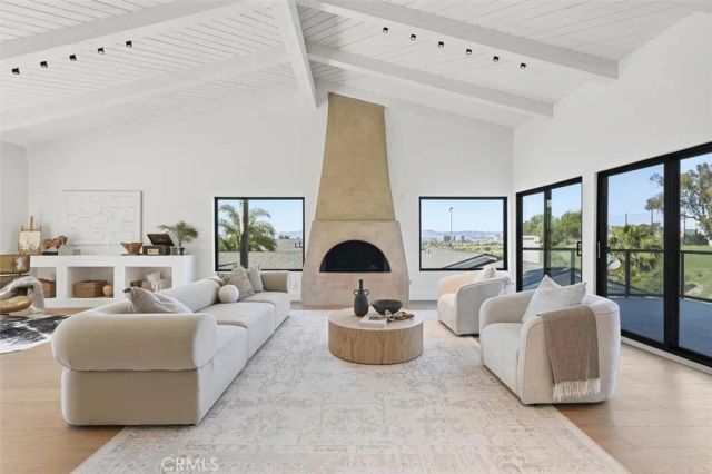 8140 calabar Avenue, Playa Del Rey, CA 90293