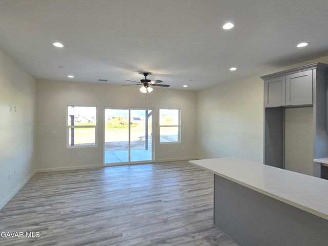 21241 Calhoun Court, California City, CA 93505