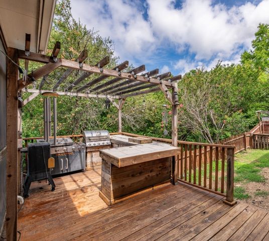 8805 Hidden Hill Drive, Fort Worth, TX 76179