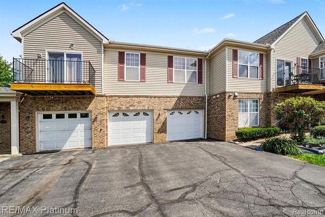 10217 Crossview Trail, Howell, MI 48855