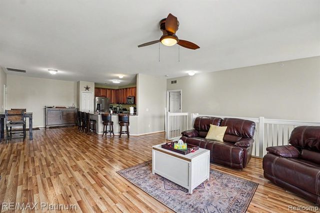 10217 Crossview Trail, Howell, MI 48855