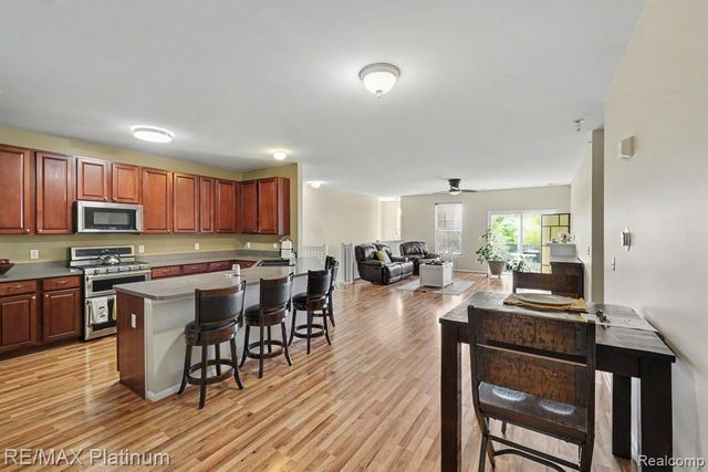 10217 Crossview Trail, Howell, MI 48855