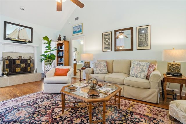 107 Simonton Way, St Simons Island, GA 31522