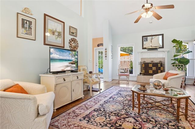 107 Simonton Way, St Simons Island, GA 31522