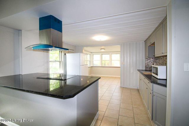 4608 Cliff Ave, Louisville, KY 40215