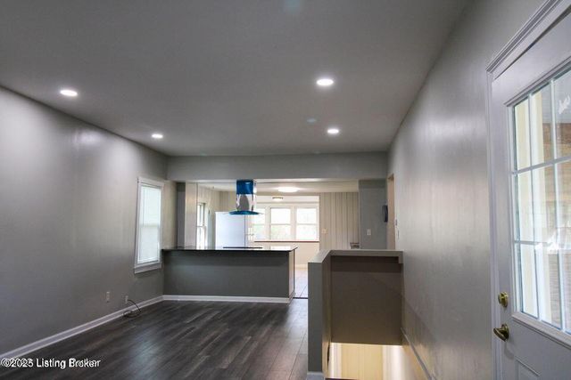 4608 Cliff Ave, Louisville, KY 40215