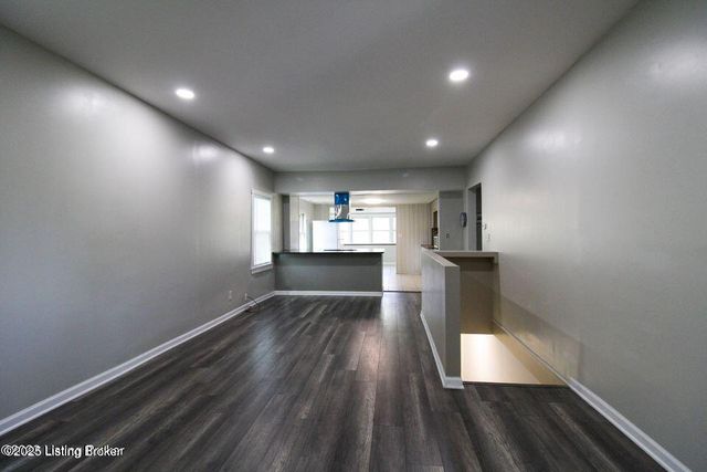 4608 Cliff Ave, Louisville, KY 40215