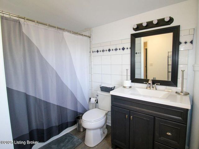 4608 Cliff Ave, Louisville, KY 40215