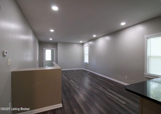 4608 Cliff Ave, Louisville, KY 40215