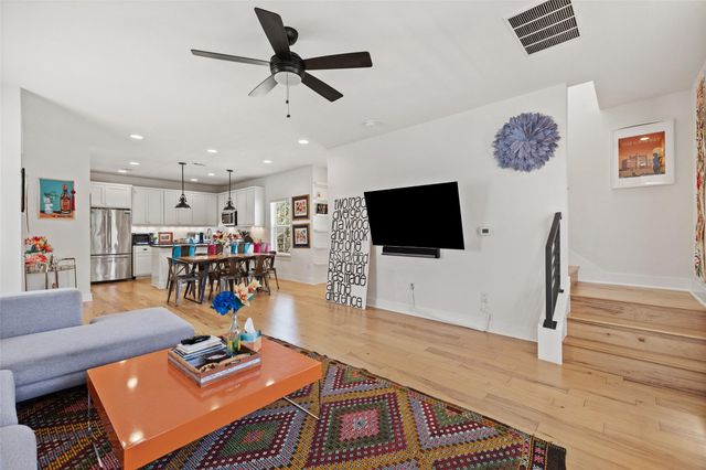 2713 Halcyon DR 3, Austin, TX 78702