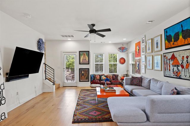 2713 Halcyon DR 3, Austin, TX 78702