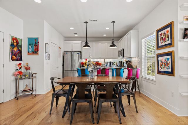 2713 Halcyon DR 3, Austin, TX 78702