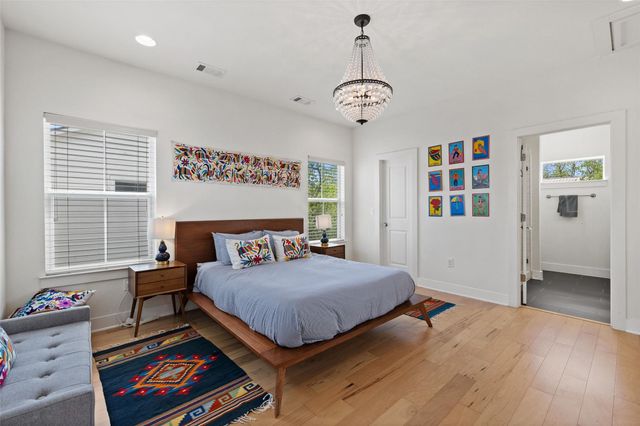 2713 Halcyon DR 3, Austin, TX 78702