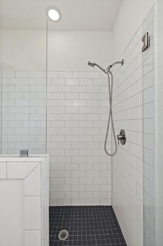 2713 Halcyon DR 3, Austin, TX 78702