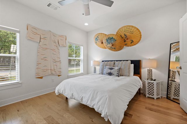 2713 Halcyon DR 3, Austin, TX 78702