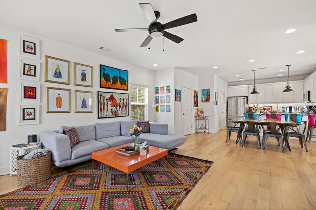 2713 Halcyon DR 3, Austin, TX 78702