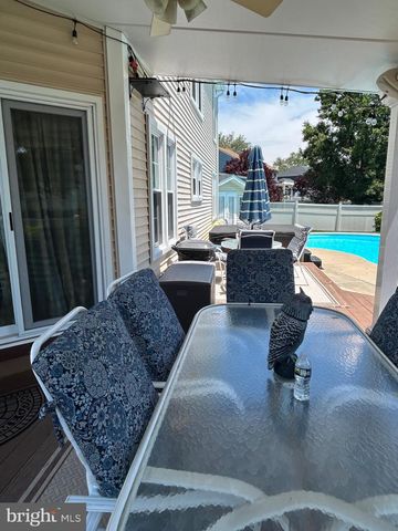 14 ABBOTSFORD DR, Marlton, NJ 08053