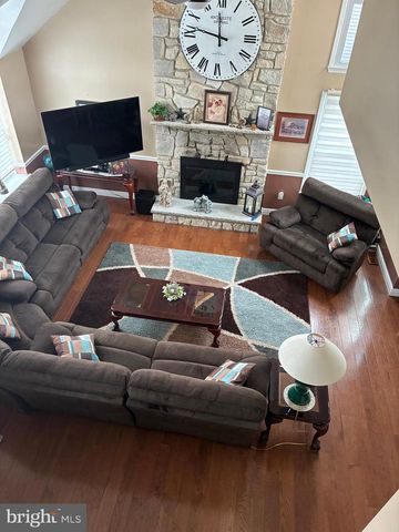 14 ABBOTSFORD DR, Marlton, NJ 08053