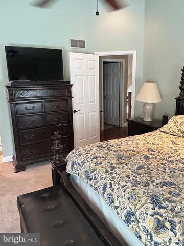 14 ABBOTSFORD DR, Marlton, NJ 08053